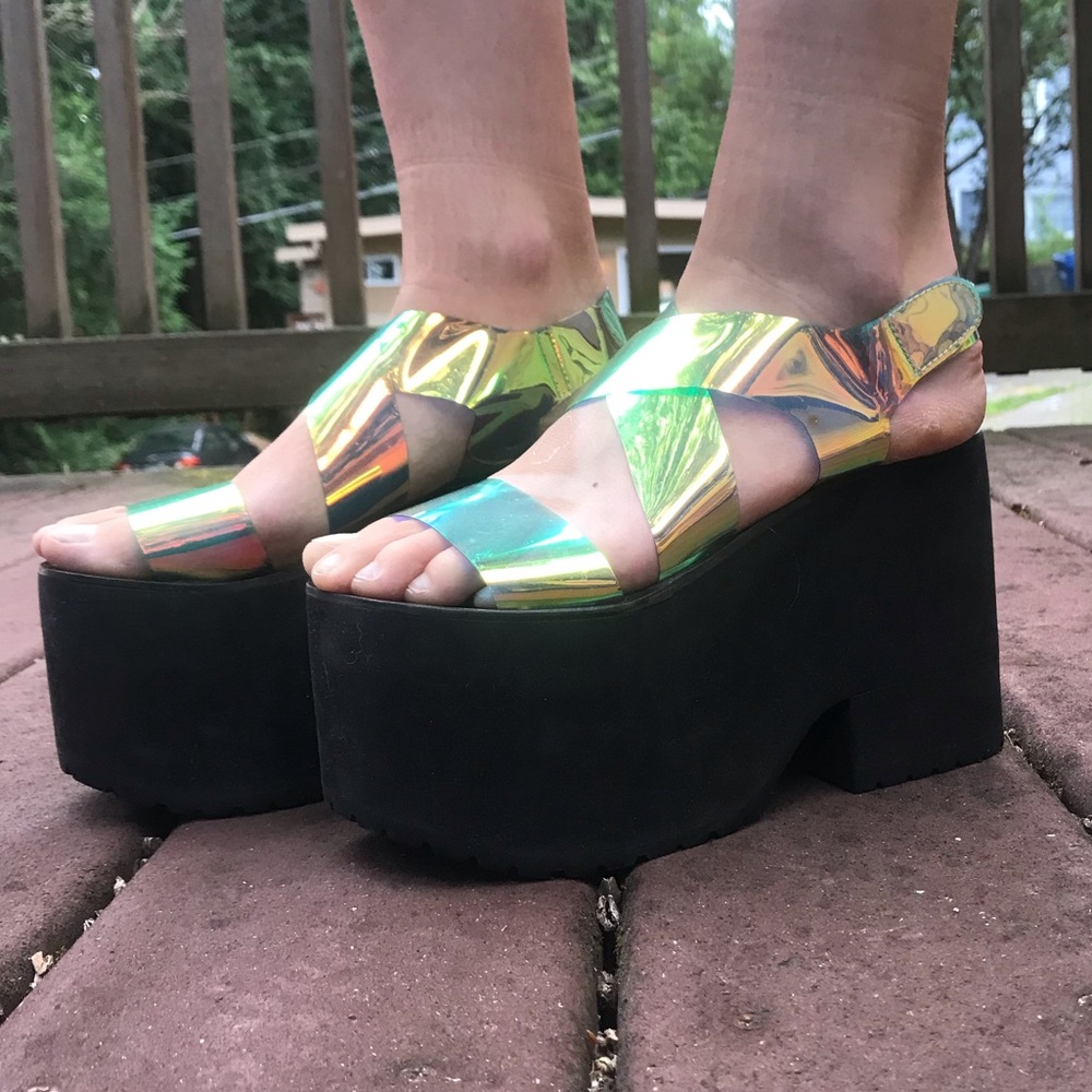 Unif Vapor Platform